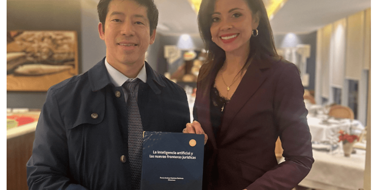 Juíza da Suprema Corte da Colômbia e Thomas Law participam de evento do PROLAM/USP