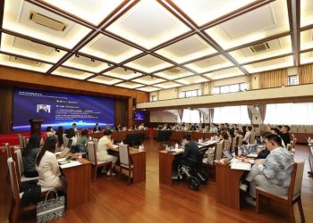 Thomas Law palestra no International Symposium on Automated Contracting