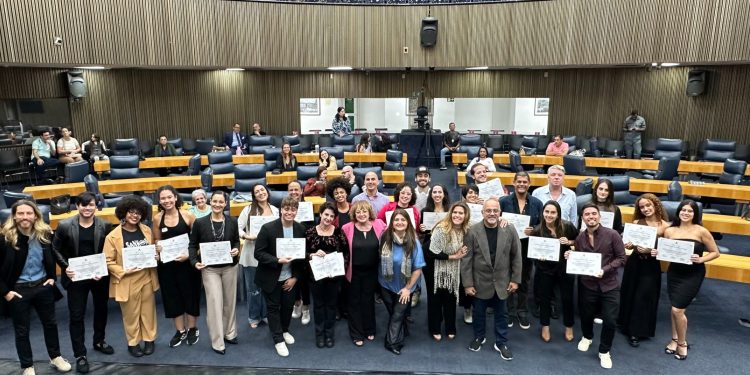 Vereadora Edir Sales: Compromisso e Dedicação a Cultura e a Comunidade