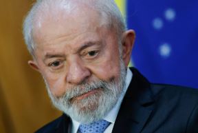 Popularidade de LULA CAI e governo é mais REPROVADO, diz Datafolha!