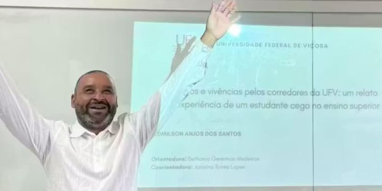 Estudante CEGO começa a estudar aos 20 e se forma na UNIVERSIDADE aos 43 anos!