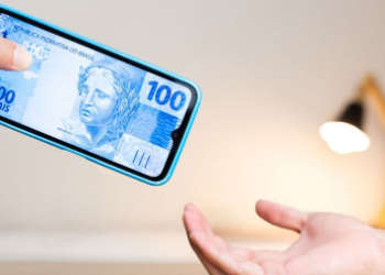 Nobel de Economia ELOGIA o PIX e diz que o país INVENTOU o FUTURO do DINHEIRO!