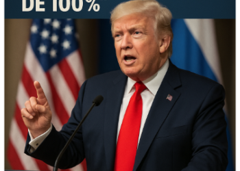 🧨 TRUMP DÁ ULTIMATO À RÚSSIA: “SE NÃO HOUVER PAZ, TARIFA DE 100%”