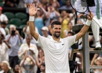 RECORDE À VISTA! DJOKOVIC estreia com VITÓRIA em Wimbledon e mira 100 triunfos!