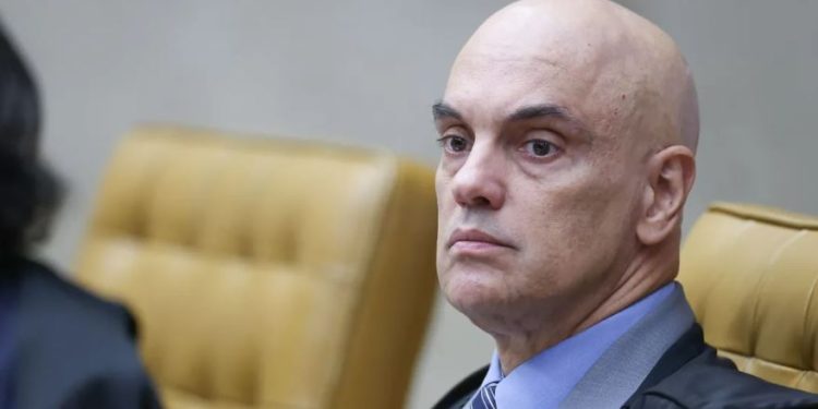 TRÉGUA FORÇADA! Moraes MANDA GOVERNO e CONGRESSO conversarem sobre IMPOSTO!