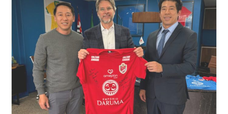 🎽 Rolê de respeito: especialista em SAF cola no Ibrachina FC e sai com manto oficial
