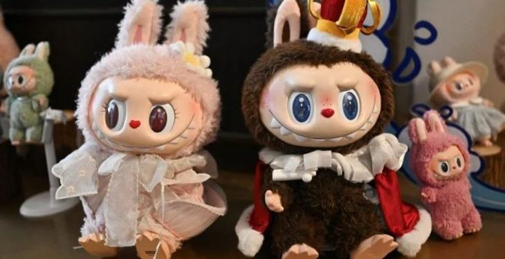 FEBRE do LABUBU! Brinquedos “feios-fofos” viralizam e têm o mesmo poder VICIANTE de CAÇA-NÍQUEIS!