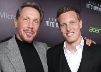 Conheça como o 2º homem mais rico do mundo e o filho dele compraram a PARAMOUNT!