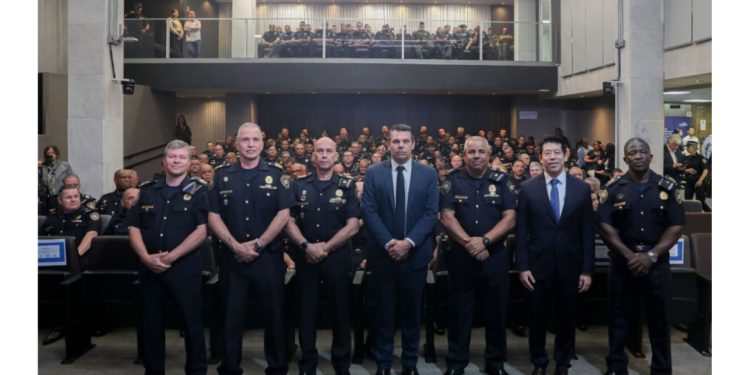 🚨 GCM faz 39 anos e ganha homenagem na ALESP com Thomas Law na mesa de honra