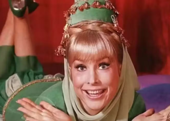 MÁGICA da BELEZA: Barbara Eden, a eterna JEANNIE é UM GÊNIO, completa 94 ANOS e impressiona com a beleza!