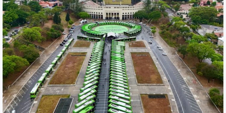 São Paulo ganha +120 ônibus elétricos e reforça compromisso contra a crise climática
