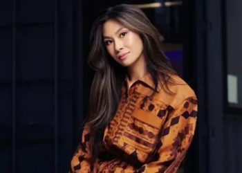 BILIONÁRIA aos 30! Lucy Guo acorda às 5h30, treina 2x ao dia e usa ‘finanças corporativas’ para acumular US$ 1,3 bilhão!