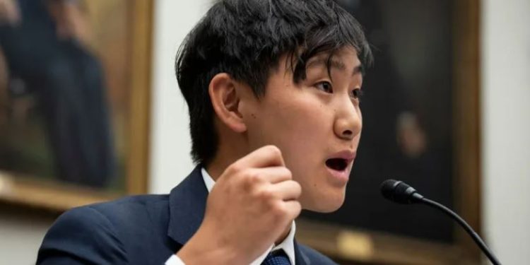 O GUIA do GÊNIO: As 5 regras do sucesso de Alexandr Wang, o bilionário independente mais jovem do mundo!