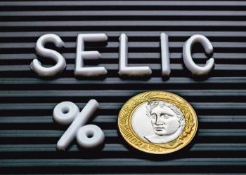 SELIC ‘ENTUPIDA’! Juros de 15% não freiam a economia e Banco Inter questiona perda de eficiência da política monetária!