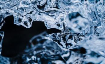 REVOLUÇÃO QUÂNTICA! Cientistas descobrem o ‘Gelo XXI’, uma nova fase da ÁGUA sob pressões extremas, na Alemanha!