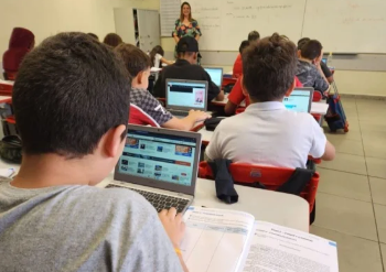 VITÓRIA na JUSTIÇA! Juiz derruba norma que PUNIA professores de SP após LICENÇA MÉDICA!