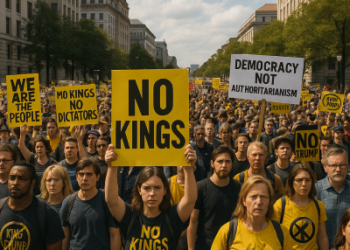 🌎 Milhares protestam contra Trump em todo os EUA no movimento “No Kings”