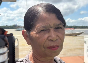 DO LIXO à DIGNIDADE! Catadora de 63 anos que ‘morava na rua’ recicla na COP30 e inspira com história de superação em Belém!