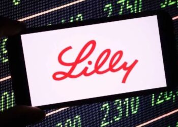 TRILHÕES de DÓLARES! Dona do Mounjaro, Eli Lilly, vira a PRIMEIRA farmacêutica trilionária do mundo com o boom dos remédios para emagrecer!