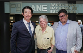 DR. THOMAS LAW É O NOVO MEMBRO DA ASSOCIAÇÃO NACIONAL DE ESCRITORES (ANE)