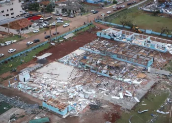 🌪️ Tornado devasta o Paraná: 750 feridos e cidade praticamente destruída!