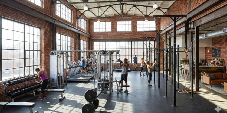 Academia e saúde mental: por que mover o corpo melhora a mente