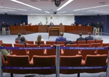 REVOLUÇÃO NAS ESCOLAS: Comissão aprova mínimo de 3 horas semanais de Educação Física e exige quadras cobertas