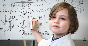 O NOVO EINSTEIN: Aos 15 anos, prodígio belga conclui doutorado em Física Quântica e mira a imortalidade humana