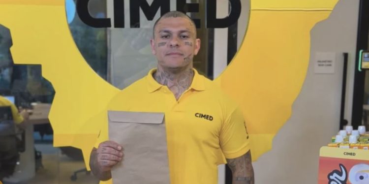 ESTRATÉGIA “MAROMBA”: Cimed contrata Toguro como Head de Marketing e gera debate sobre o novo rosto do mundo corporativo