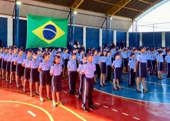 NOVO CICLO: 100 Escolas Cívico-Militares iniciam ano letivo na rede estadual de São Paulo