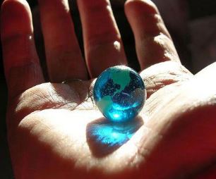 ÁGUA DO NADA: Nobel de Química cria máquina que extrai 1.000 litros de água do ar por dia