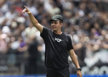 Fim de um ciclo vitorioso: Corinthians anuncia saída de Lucas Piccinato do feminino