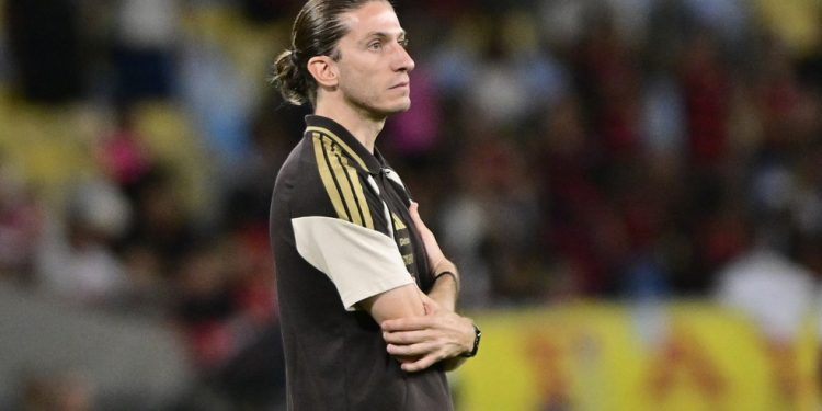Da promessa ao adeus: a retrospectiva de Filipe Luís no comando do Flamengo