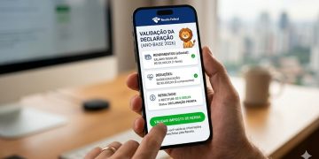 ADEUS AO LEÃO? Fazenda quer fim da declaração de IR e modelo de "apenas um clique" para trabalhadores.