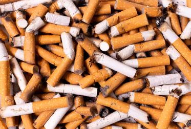 O INIMIGO INVISÍVEL: 4,5 trilhões de bitucas de cigarro são descartadas por ano no planeta