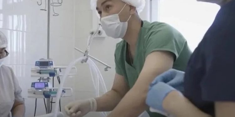 MILAGRE NO GELO: Homem é reanimado após 5 horas de morte clínica por hipotermia extrema.