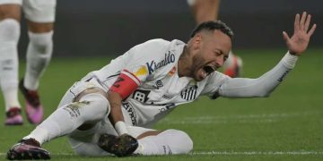 Lesão de Neymar preocupa e levanta temor de ausência na Copa do Mundo de 2026