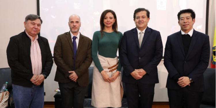 IA, DIREITOS HUMANOS E SERVIÇO PÚBLICO: BOGOTÁ RECEBE DEBATE INTERNACIONAL COM DESTAQUE PARA O BRASIL E O IBRACHINA