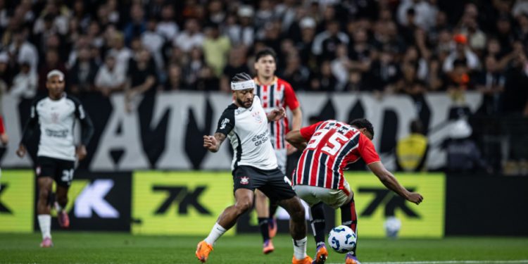Corinthians e São Paulo fazem clássico decisivo em momentos opostos no Brasileirão 2026