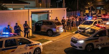 TERROR DOMÉSTICO EXPOE INSEGURANÇA E FAZ FAMÍLIA REFÉM NO MORUMBI.
