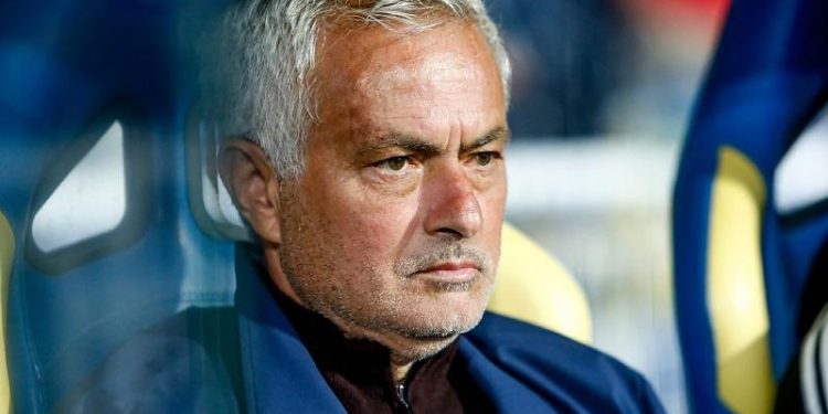 Mourinho está de volta: Real Madrid anuncia retorno do técnico português