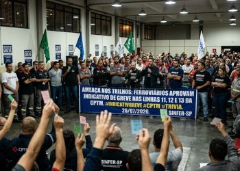 AMEAÇA NOS TRILHOS: FERROVIÁRIOS APROVAM INDICATIVO DE GREVE NAS LINHAS 11, 12 E 13 DA CPTM