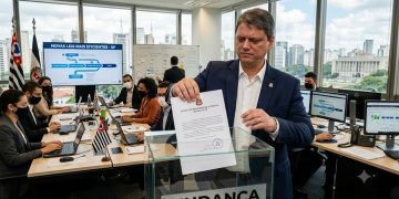 FIM DA BAGUNÇA: TARCÍSIO MUDA CRIAÇÃO DE LEIS EM SP