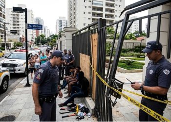 PORTÃO ARROMBADO: PM FRUSTRA INVASÃO DE BANDO EM MOEMA