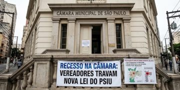 RECESSO NA CÂMARA: VEREADORES TRAVAM NOVA LEI DO PSIU