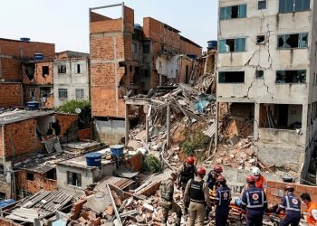 ESTOURO NO JARAGUÁ: EXPLOSÃO DE GÁS DEIXA FERIDOS E DESTRÓI CASAS