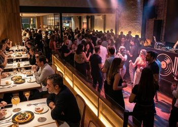 JANTAR E PISTA: A NOVA FEBRE DA NOITE PAULISTANA