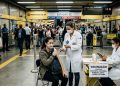 VACINA NO TRILHO: METRÔ DE SP ABRE CINCO ESTAÇÕES CONTRA O SARAMPO