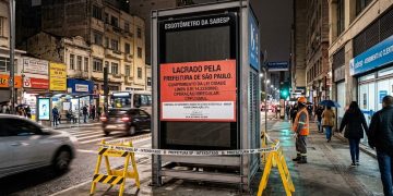 APAGÃO NA CONSOLAÇÃO: PREFEITURA LACRA ESGOTÔMETRO DA SABESP