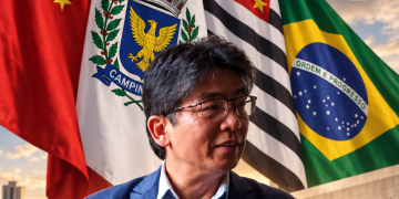 DE HONG KONG À CÂMARA DE CAMPINAS.CHINÊS ASSUME VAGA DE VEREADOR